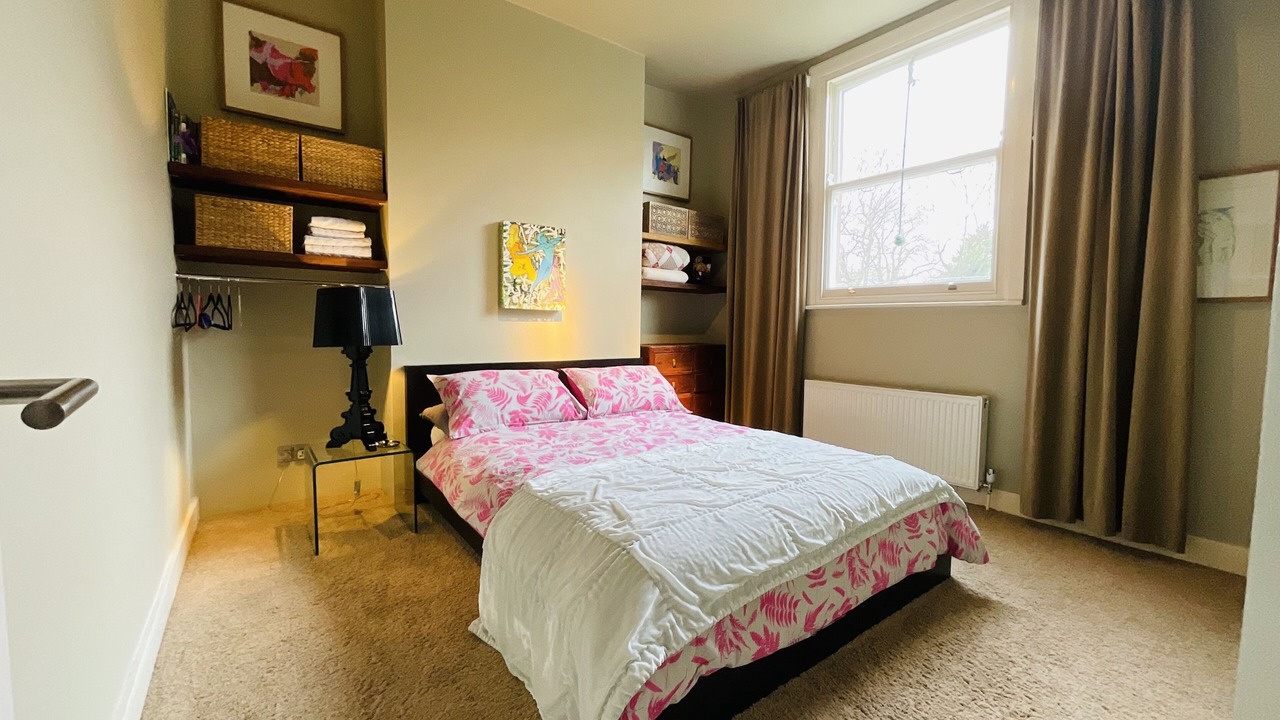 Photo of Bedroom in Camberwell Green
