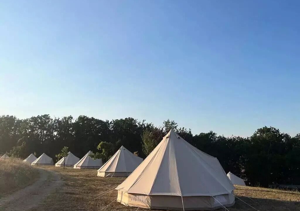 Photo of Others in Estipouy