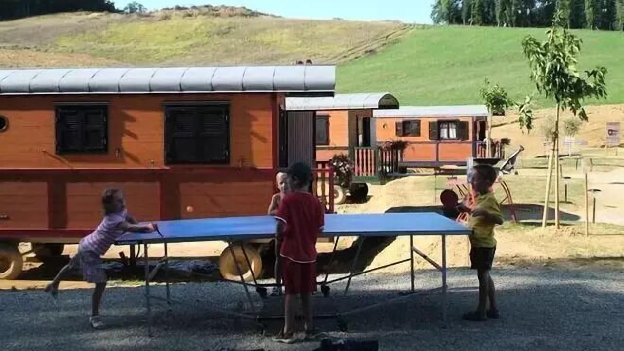 Photo of Others in Estipouy