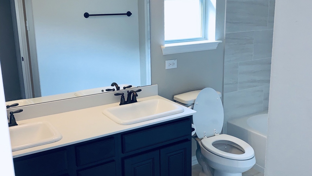 Photo of Bathroom in Northlake