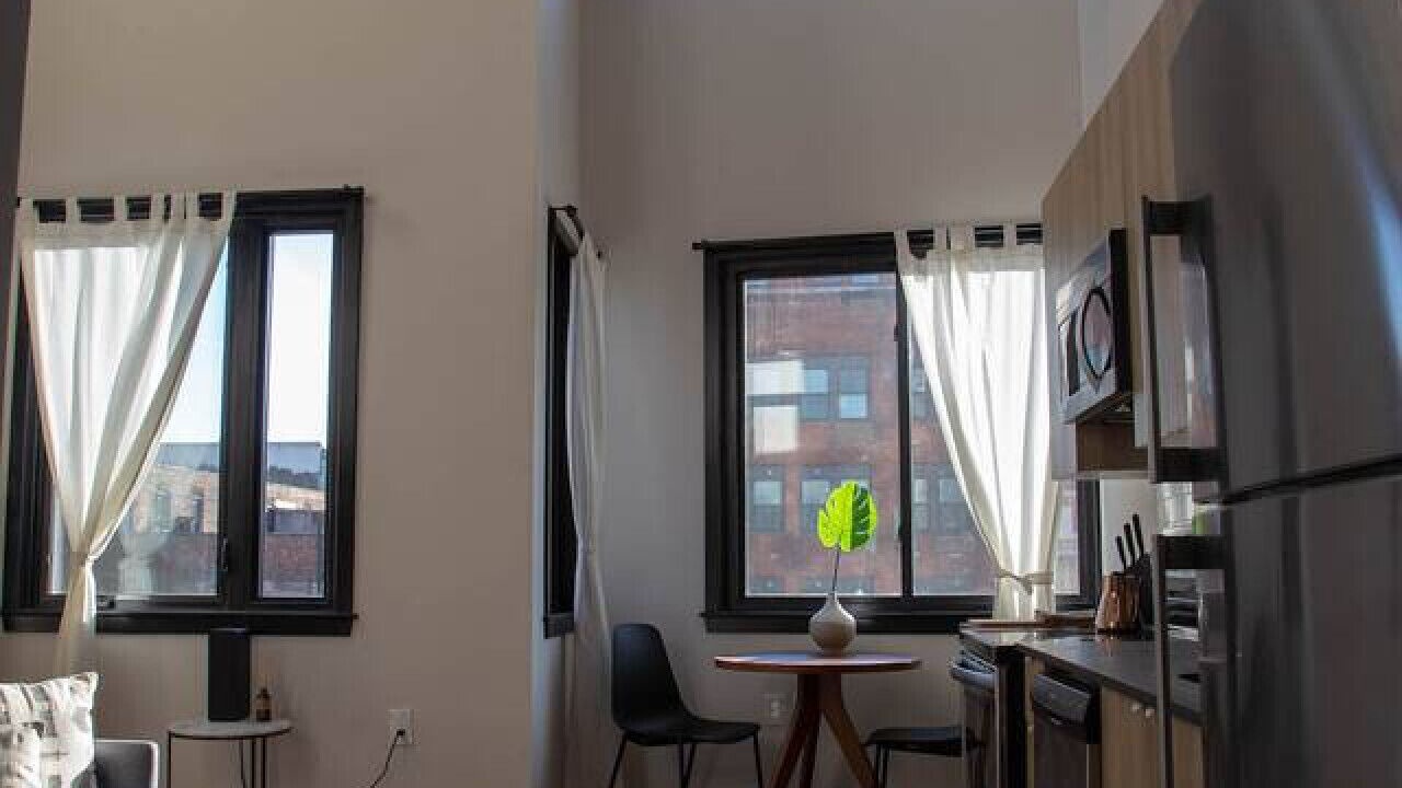 Photo of Livingroom in Center City