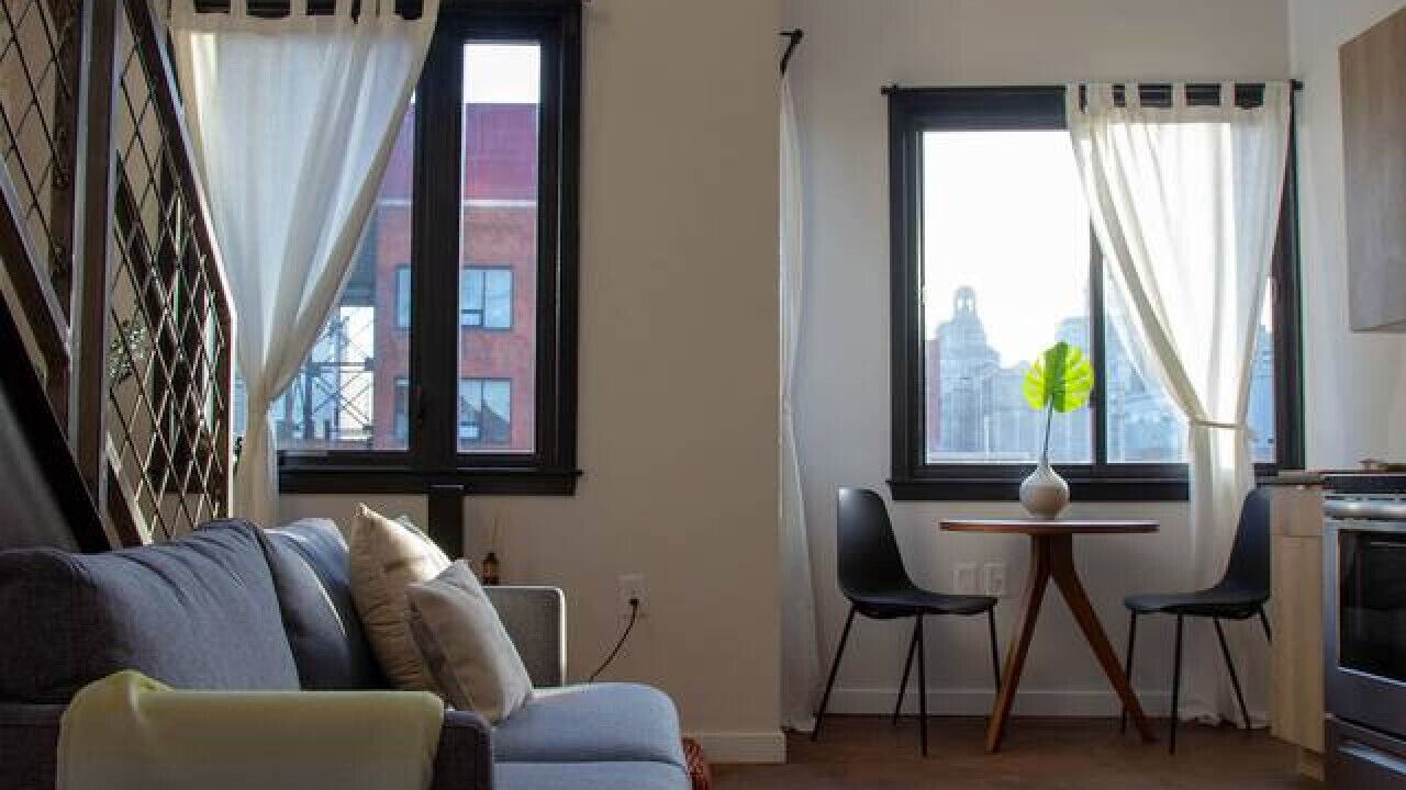 Photo of Livingroom in Center City