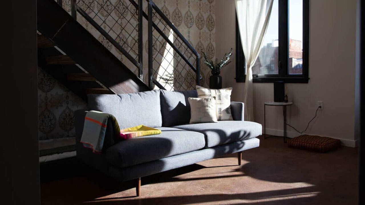 Photo of Livingroom in Center City
