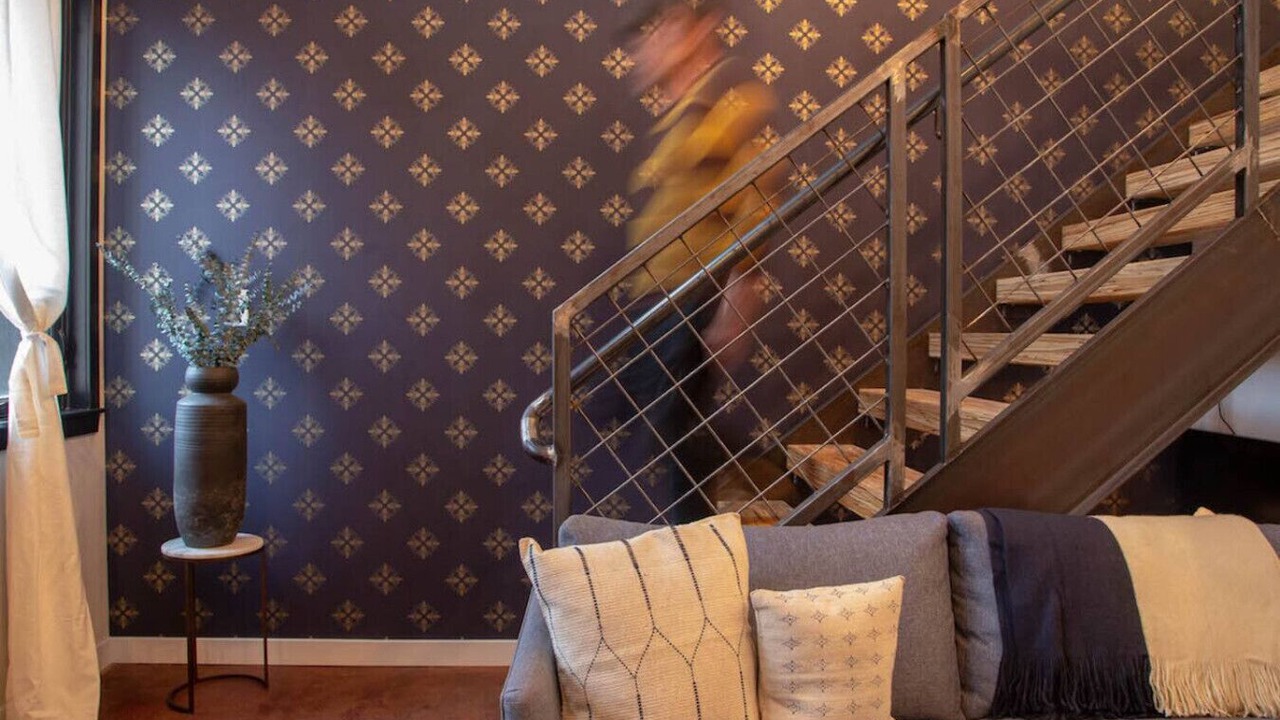 Photo of Livingroom in Center City