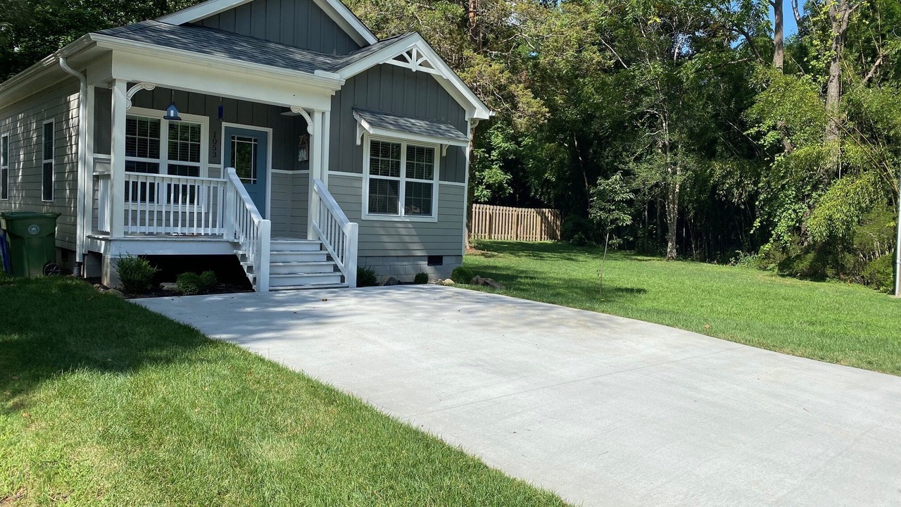 Photo of Outdoor in Hendersonville