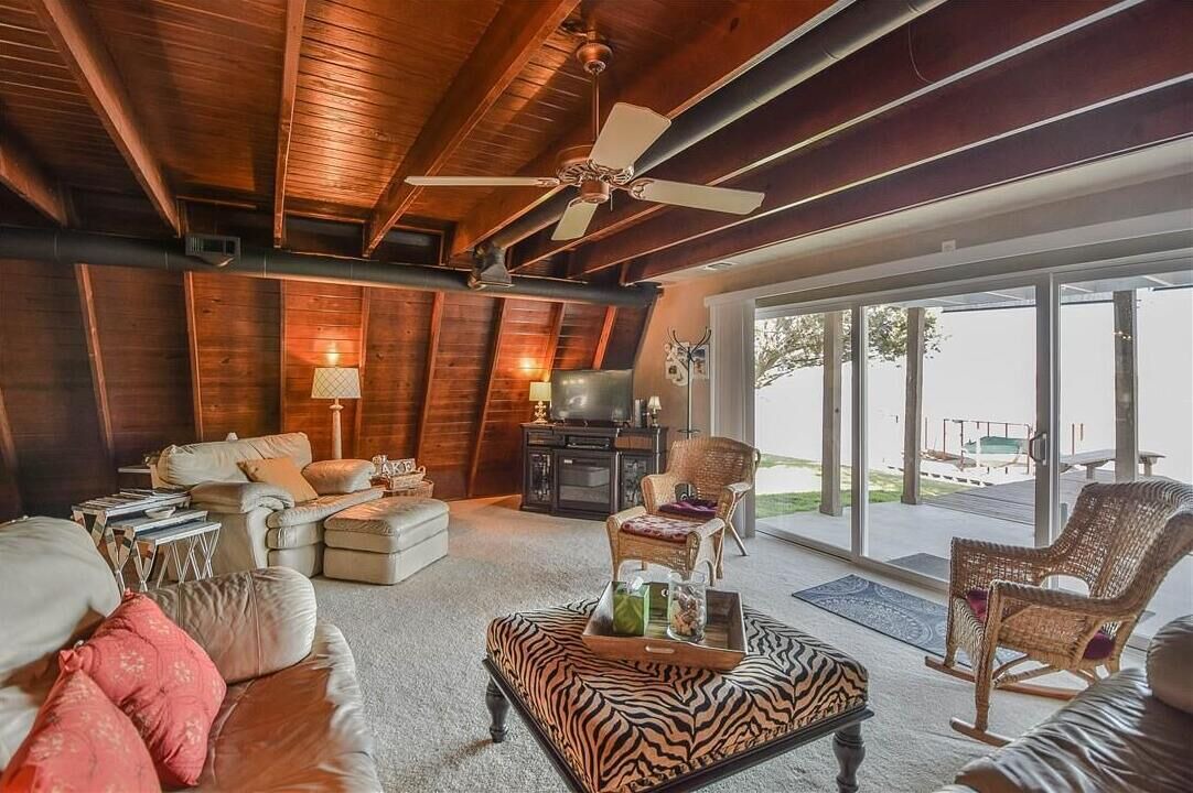 Photo of Livingroom in Dennis