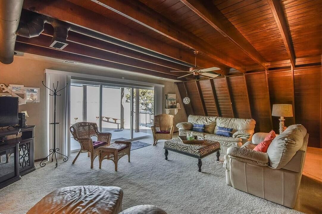 Photo of Livingroom in Dennis