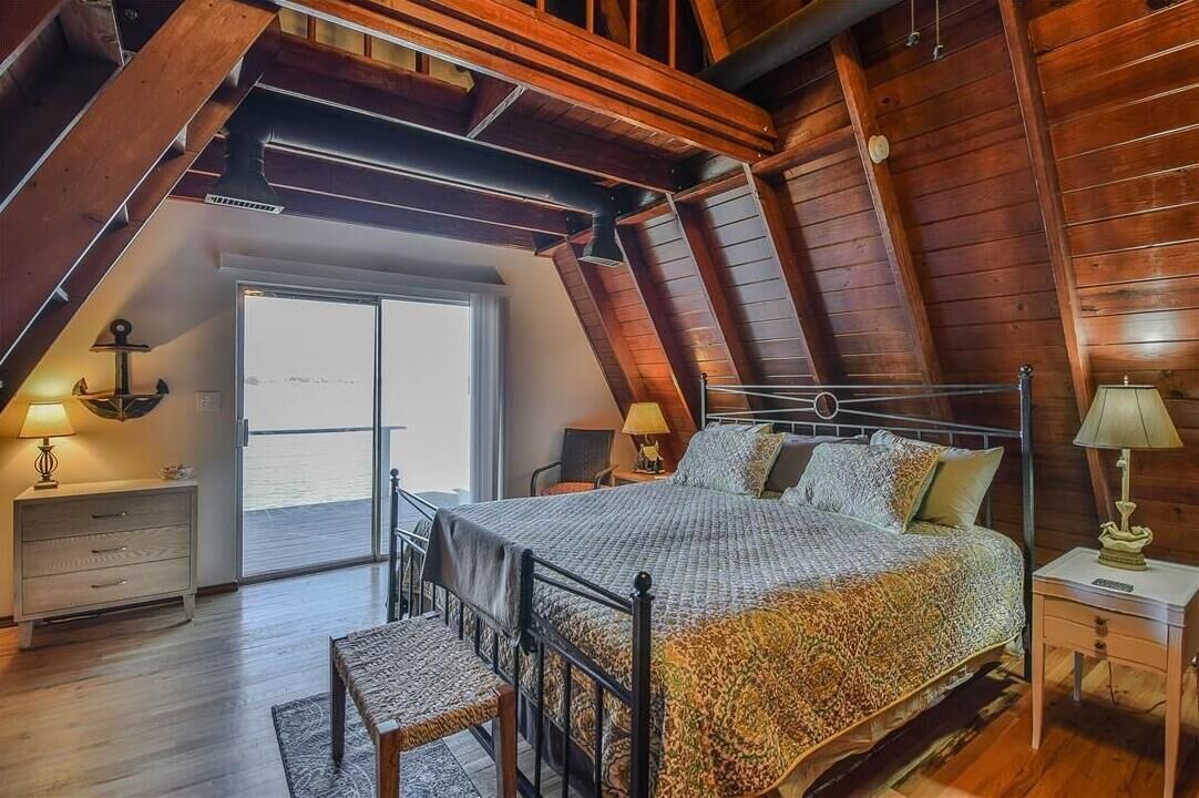 Photo of Bedroom in Dennis