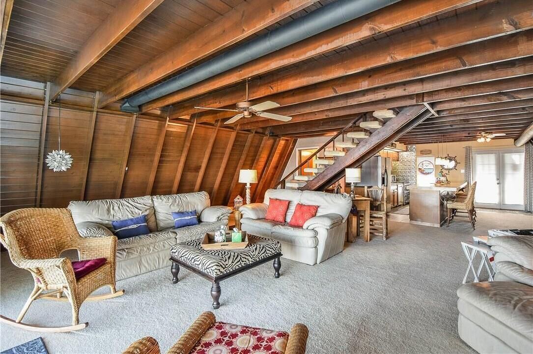 Photo of Livingroom in Dennis