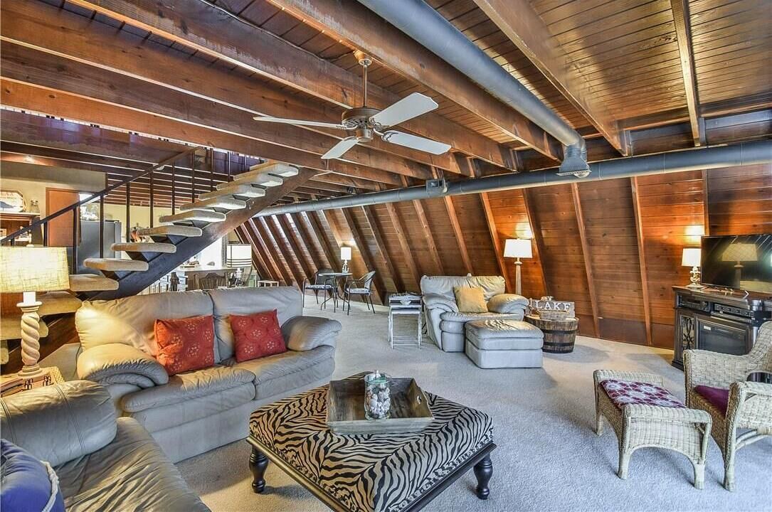Photo of Livingroom in Dennis