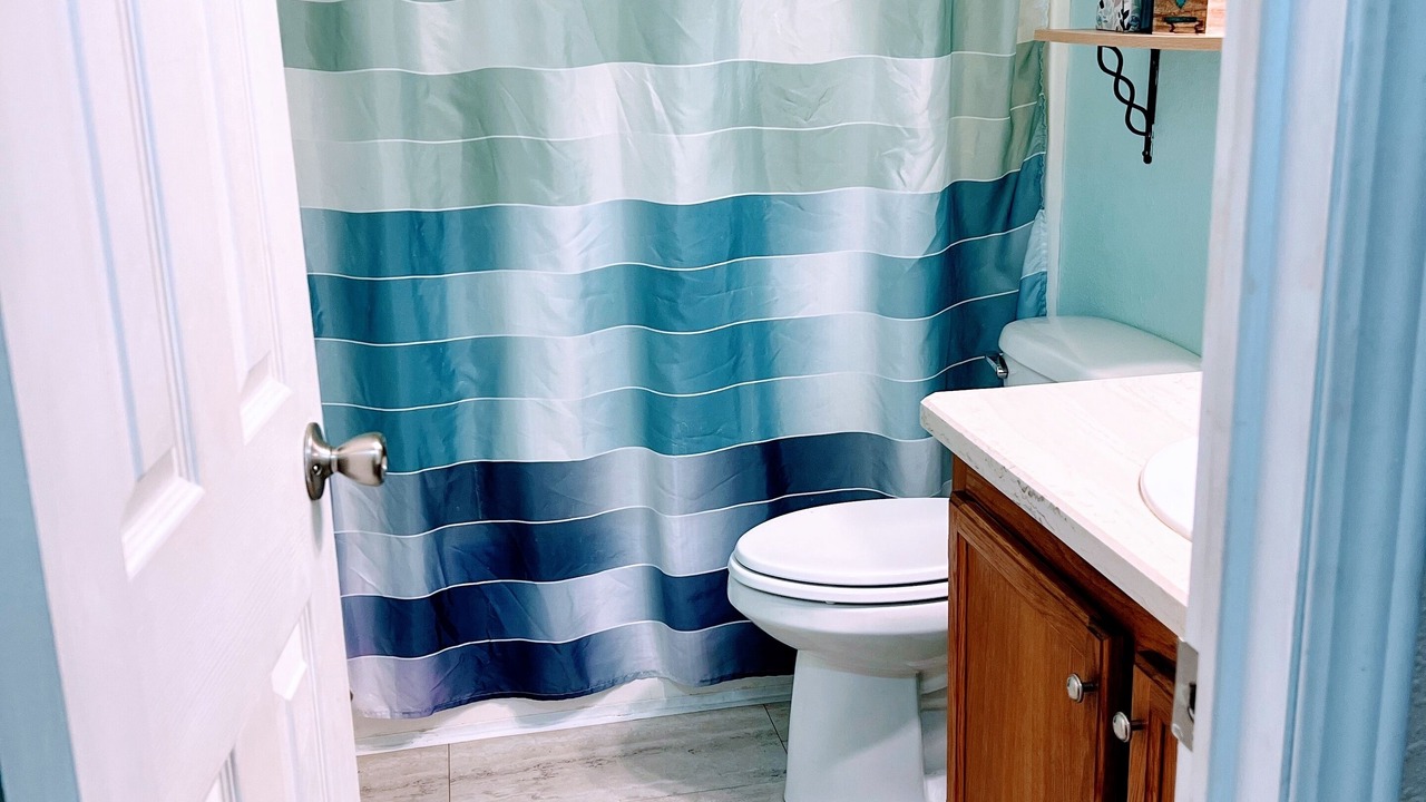 Photo of Bathroom in Zavalla