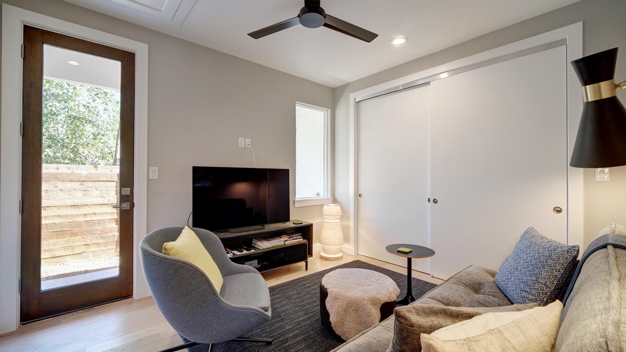 Photo of Livingroom in North Loop