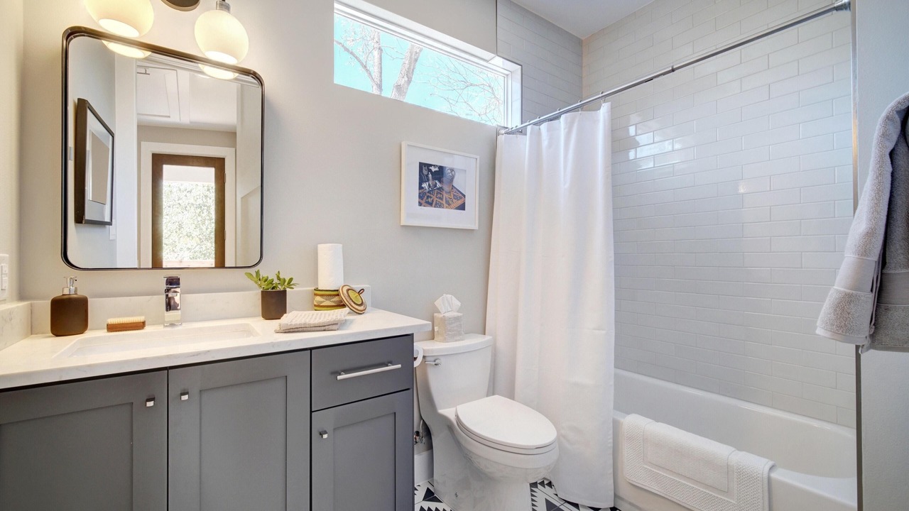 Photo of Bathroom in North Loop