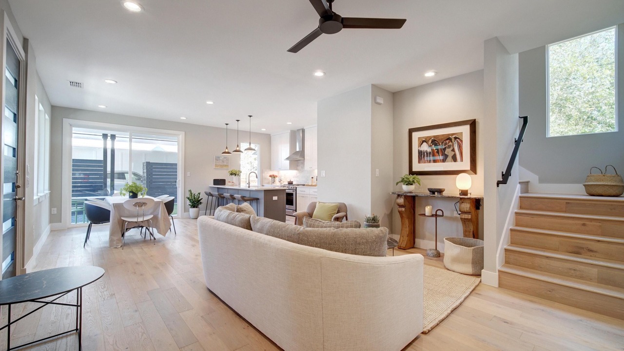 Photo of Livingroom in North Loop