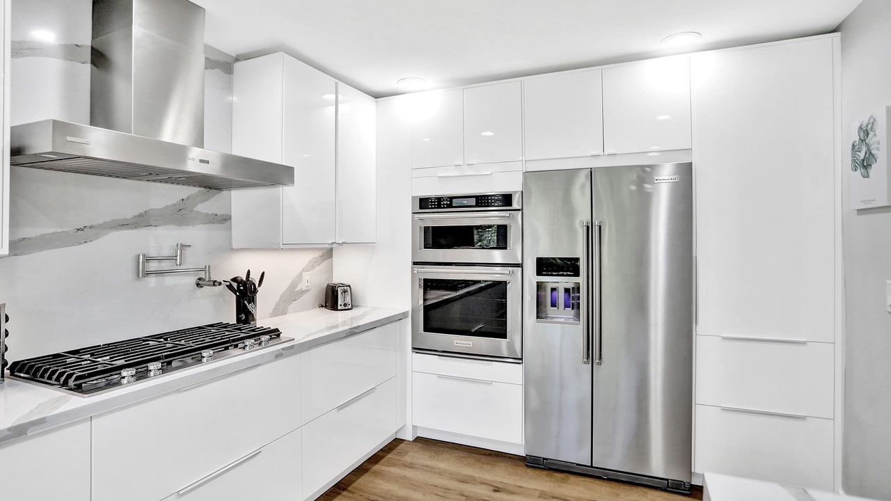 Photo of Kitchen in Hollywood Lakes