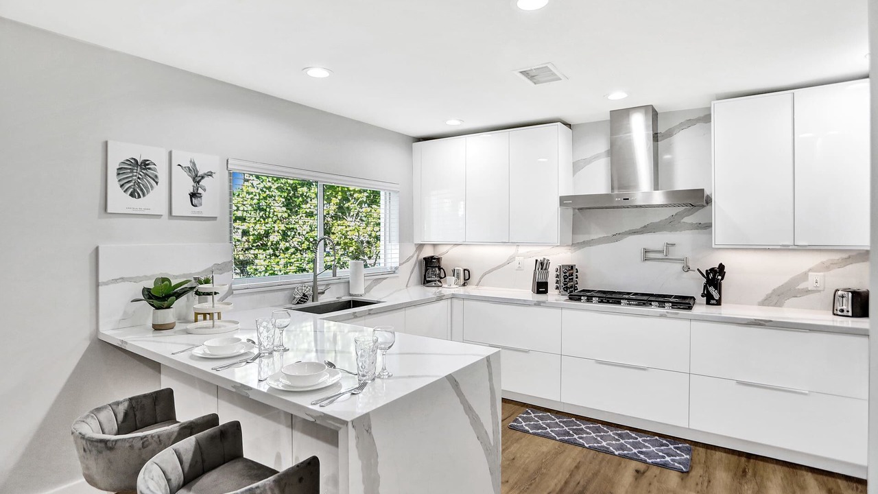 Photo of Kitchen in Hollywood Lakes