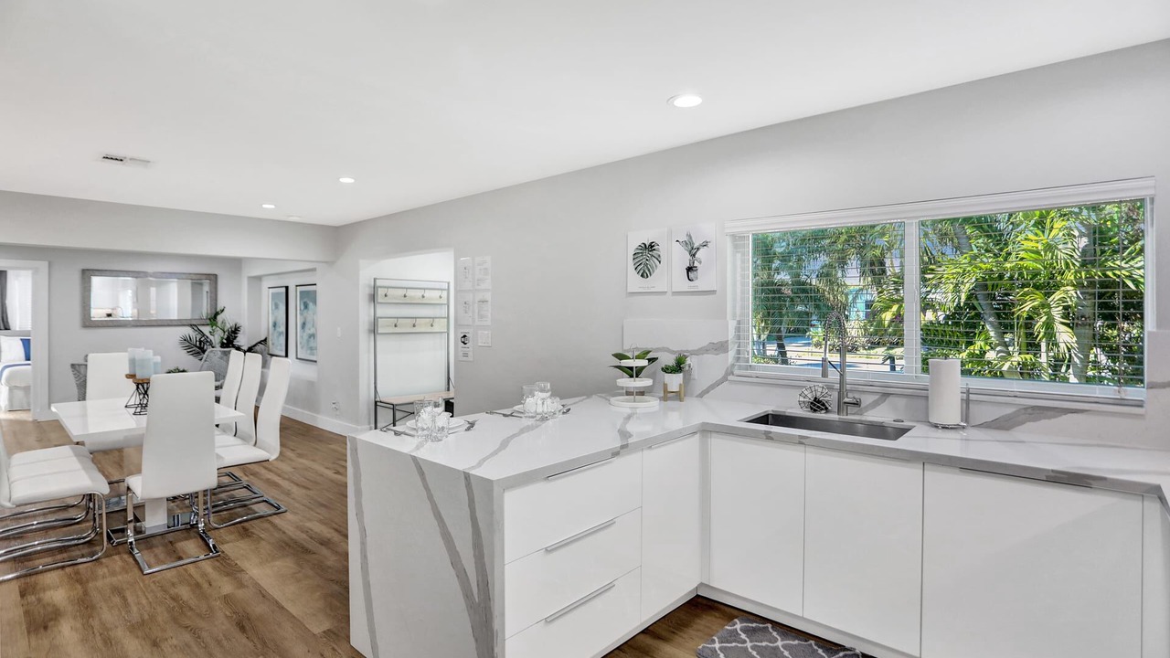 Photo of Kitchen in Hollywood Lakes