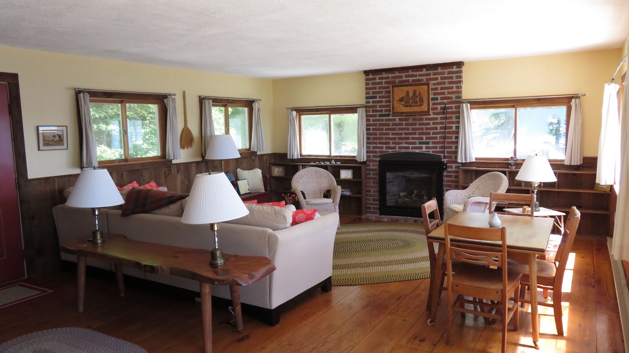 Photo of Livingroom in Herricks