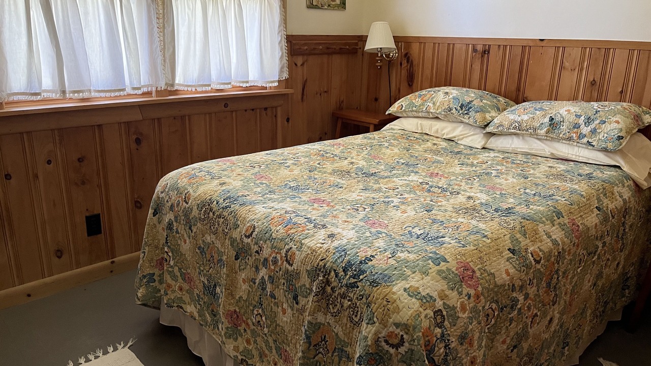 Photo of Bedroom in Herricks