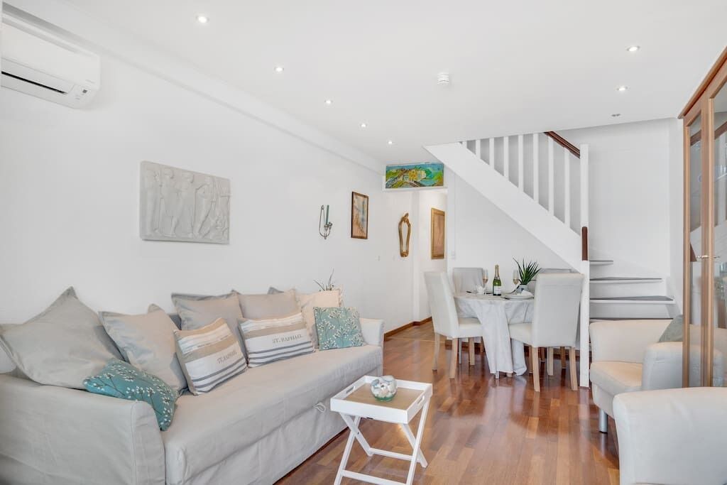 Photo of Others in La Californie