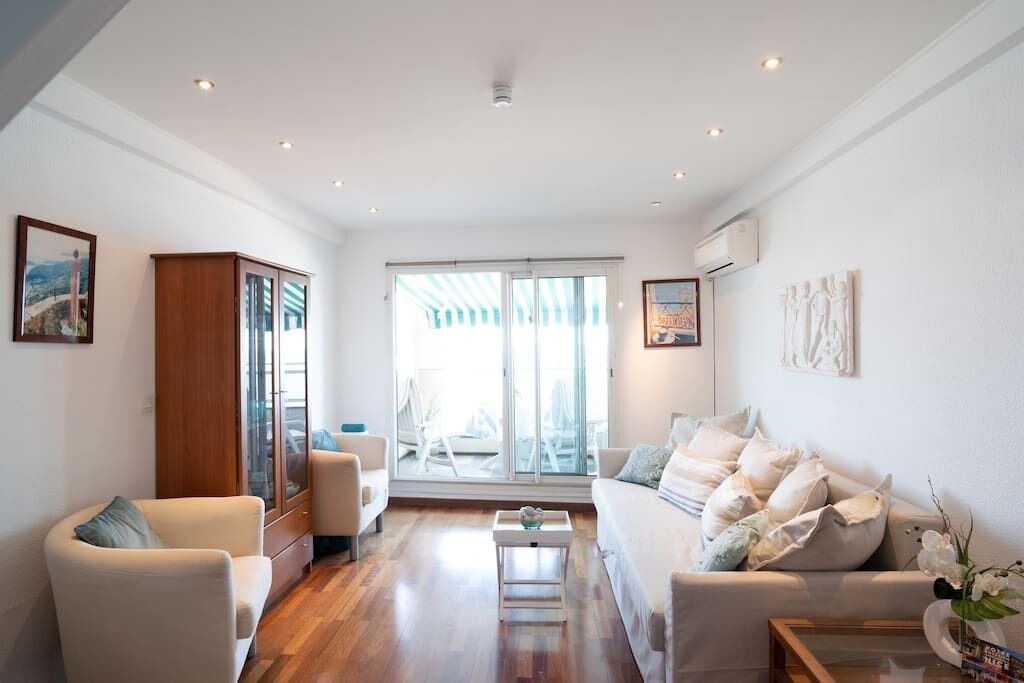 Photo of Others in La Californie