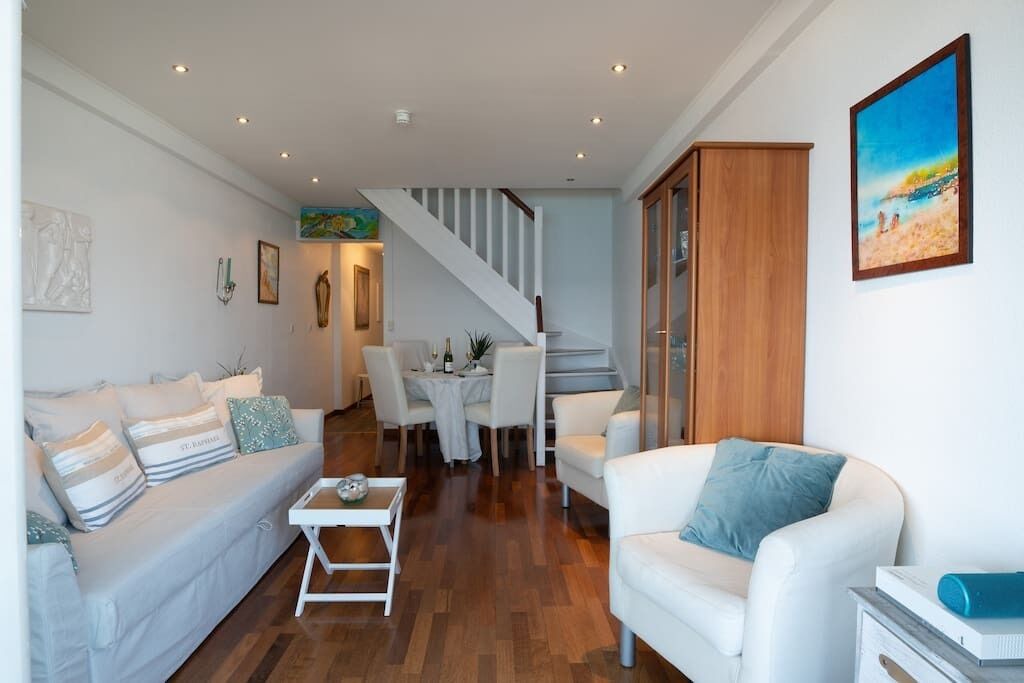 Photo of Others in La Californie