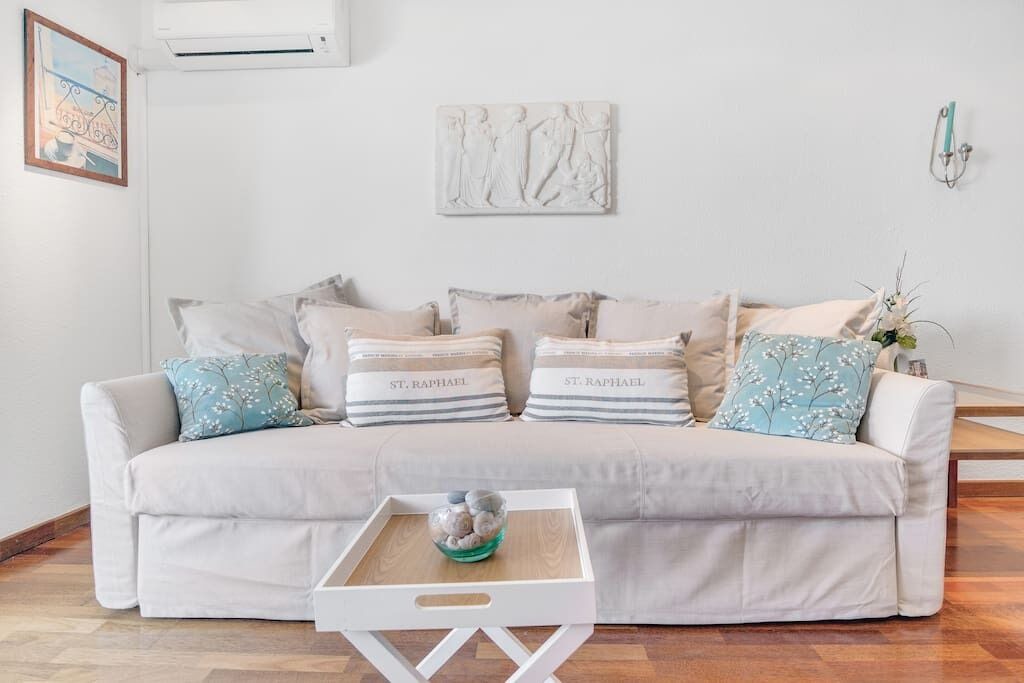 Photo of Others in La Californie