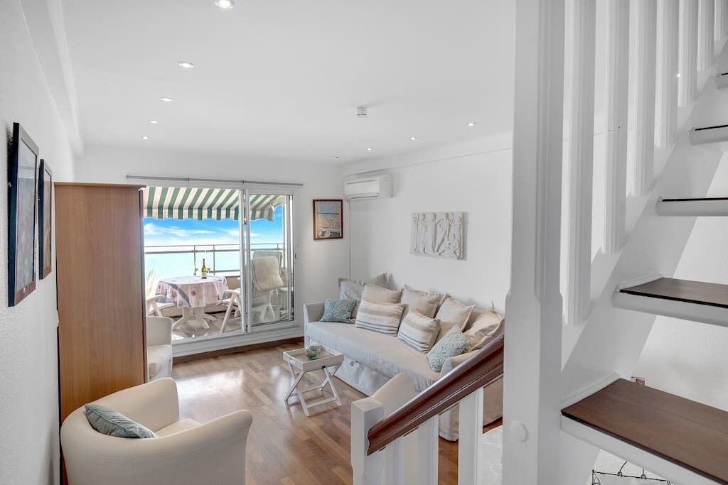 Photo of Others in La Californie