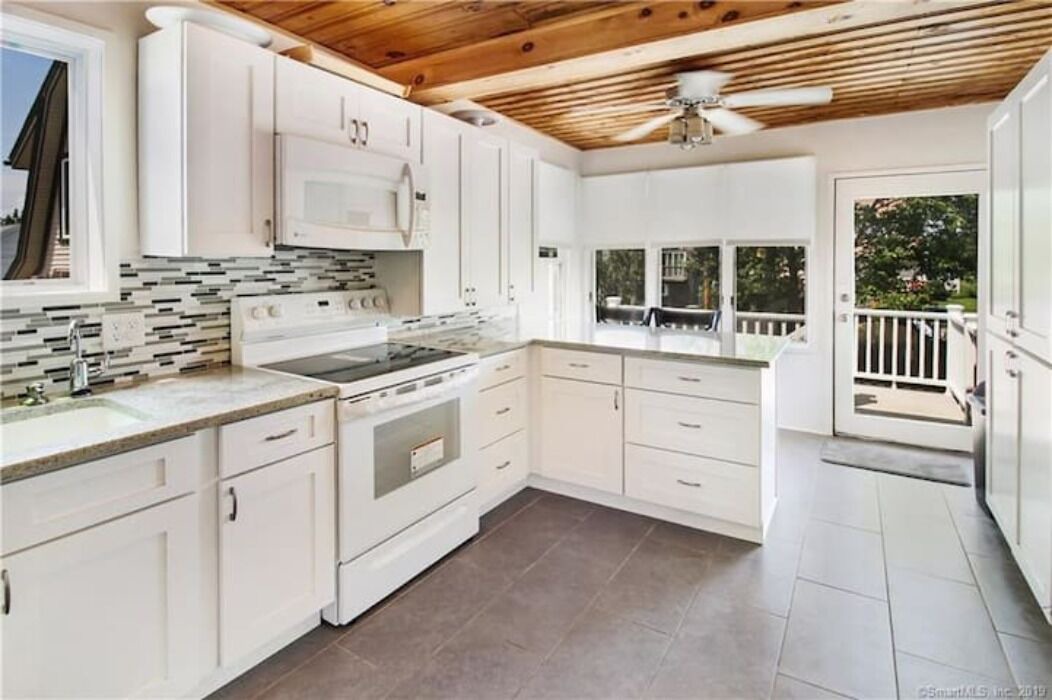 Photo of Kitchen in Momauguin