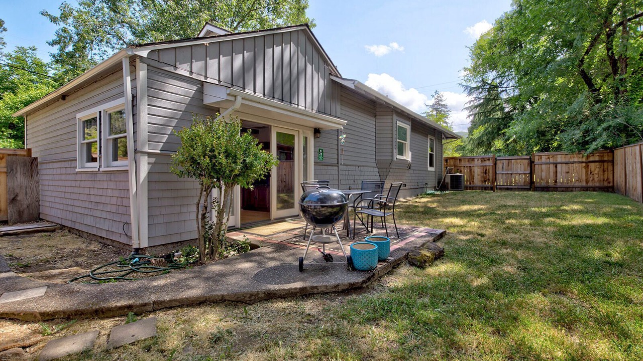 Photo of Outdoor in Grants Pass