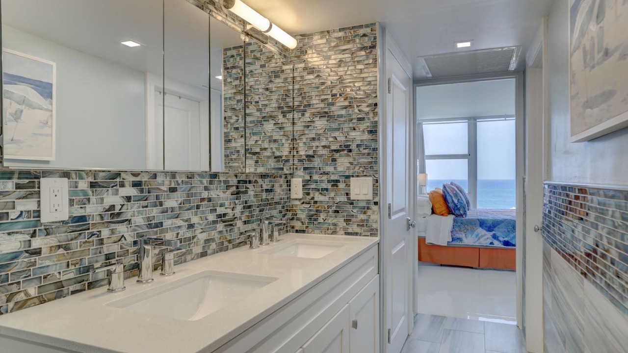 Photo of Others in Galt Mile