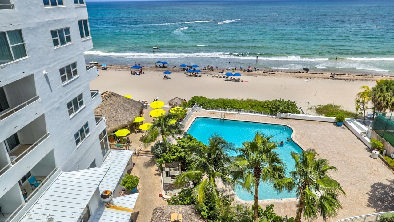 Photo of Others in Galt Mile