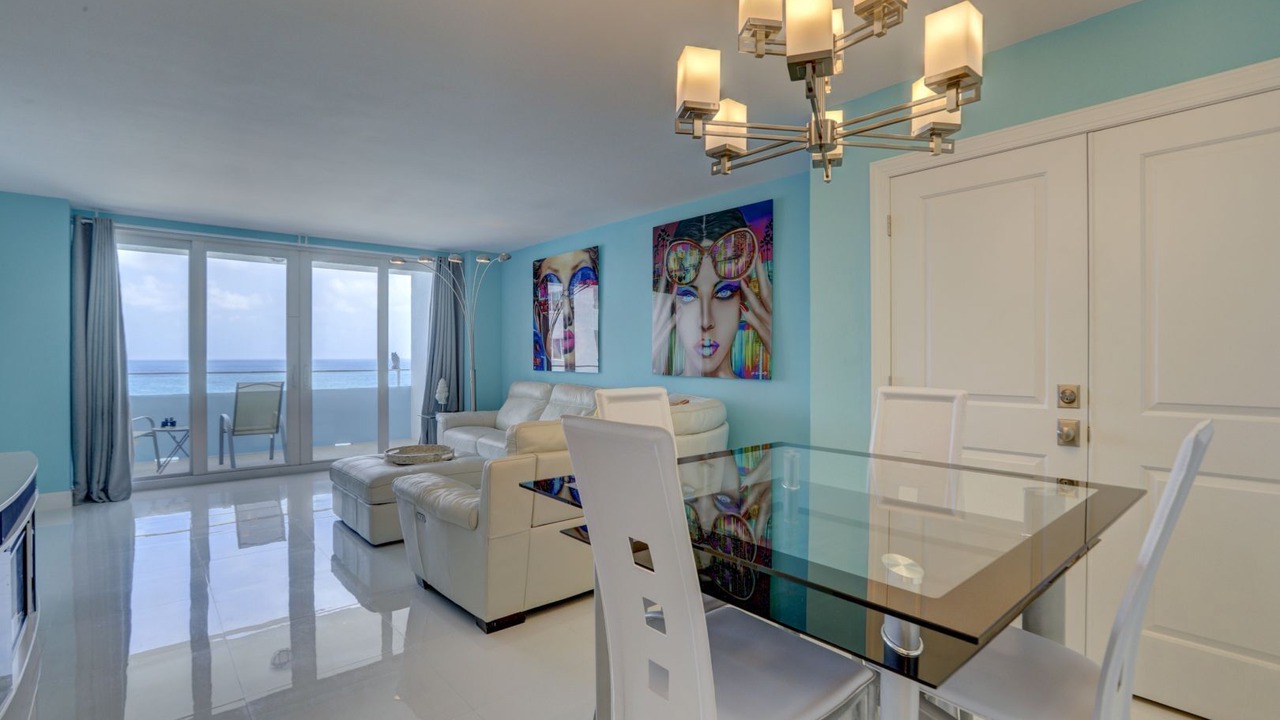 Photo of Others in Galt Mile