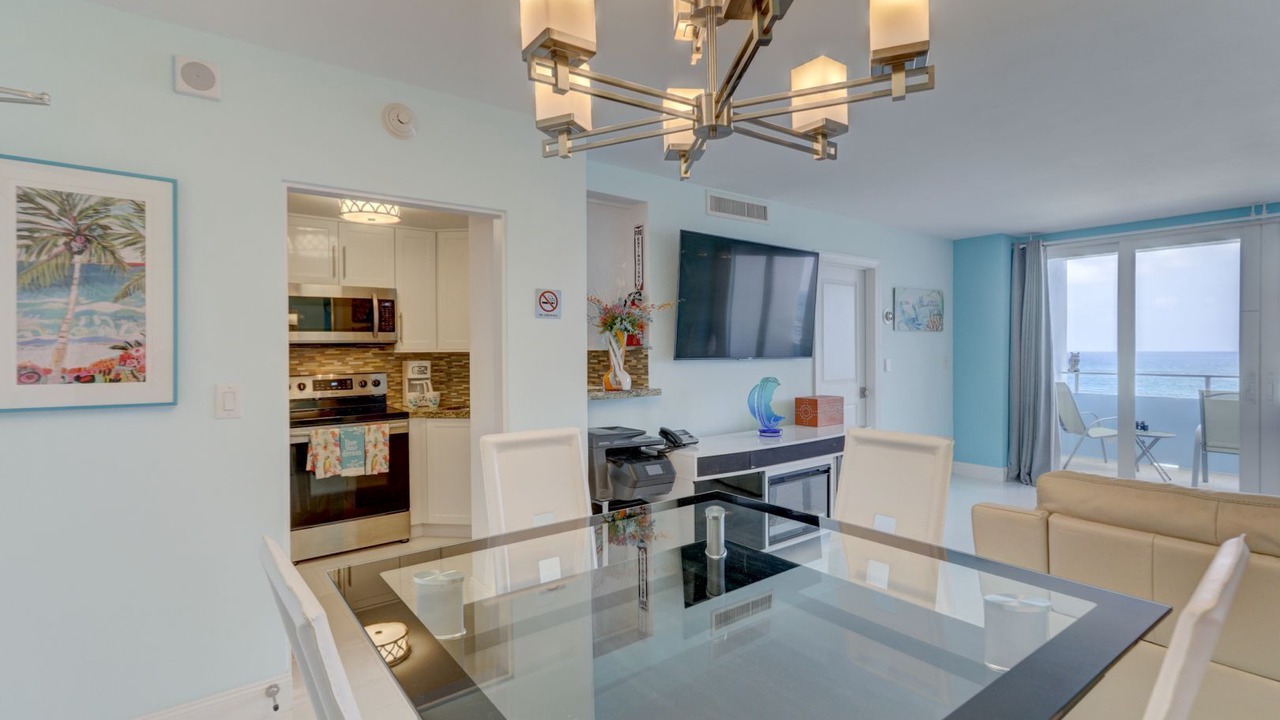 Photo of Others in Galt Mile