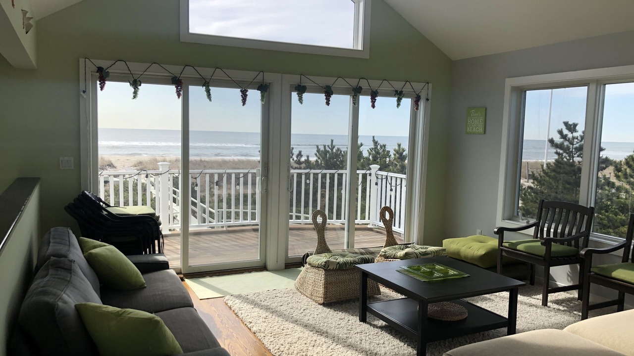 Photo of Livingroom in Westhampton Beach