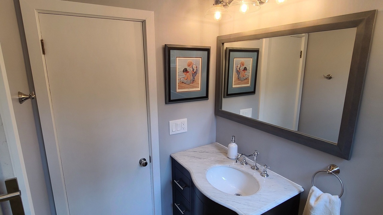 Photo of Bathroom in Anstruther Lake
