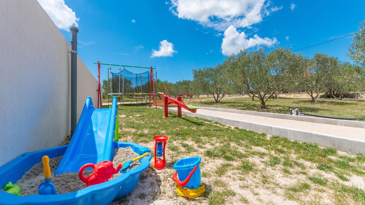 Photo of Others in Velim
