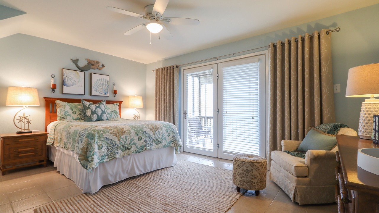 Photo of Bedroom in Pointe San Luis
