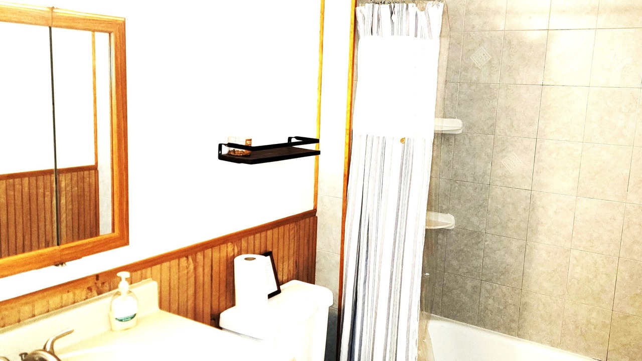 Photo of Bathroom in Long Pond