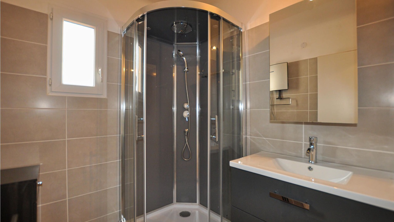 Photo of Bathroom in Saint-Andre