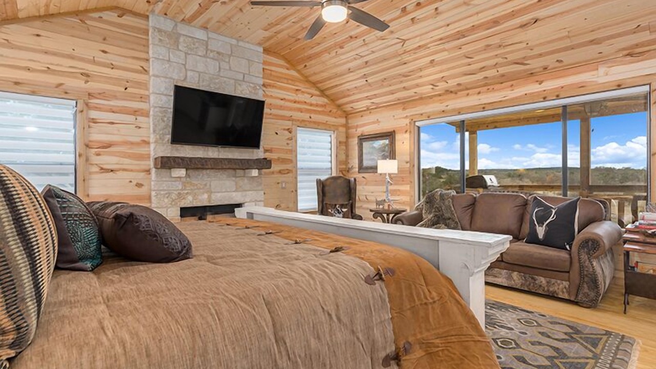 Photo of Bedroom in Fredericksburg