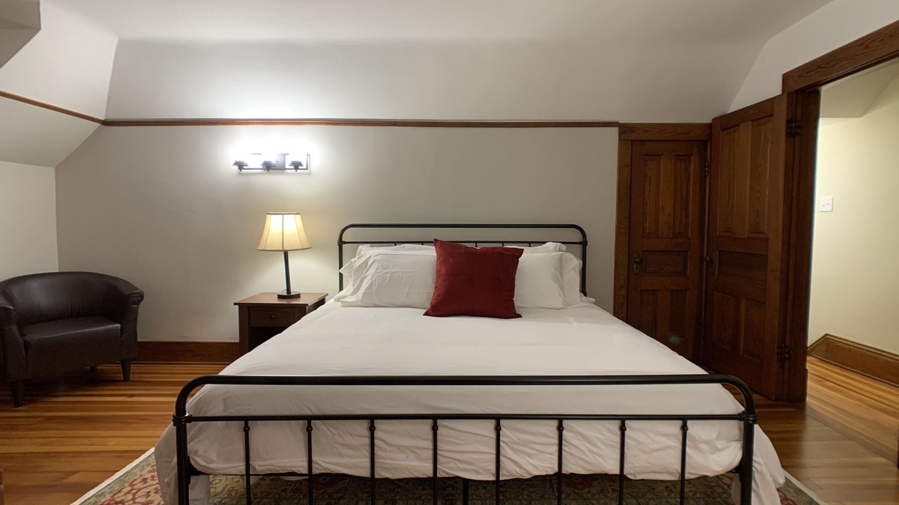 Photo of Bedroom in Decorah
