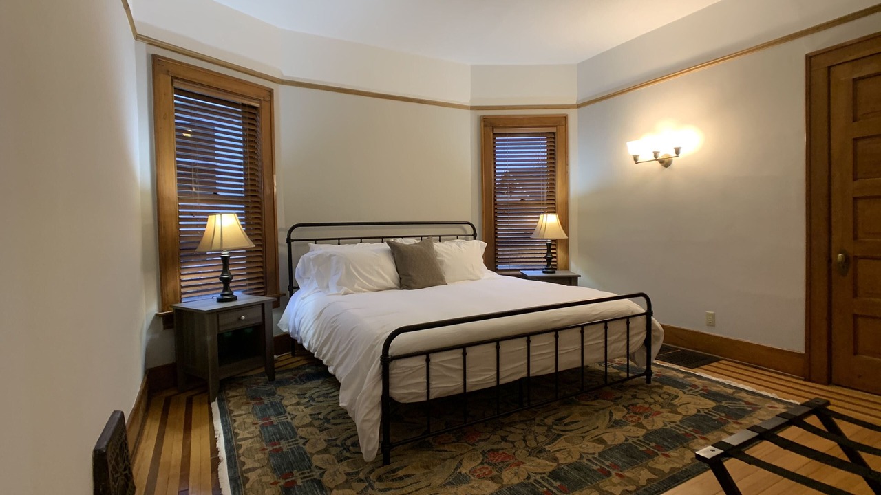 Photo of Bedroom in Decorah