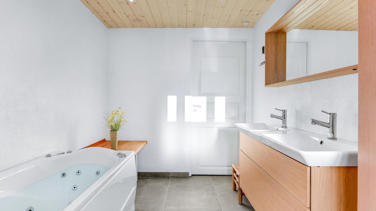 Photo of Bathroom in Fynshav