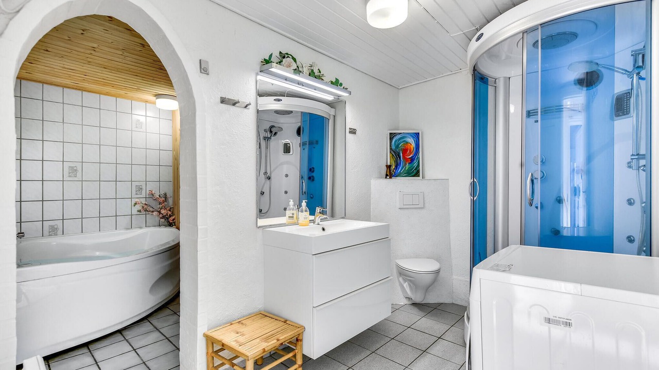Photo of Bathroom in Fynshav
