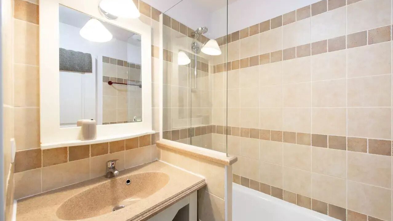 Photo of Bathroom in Rouret