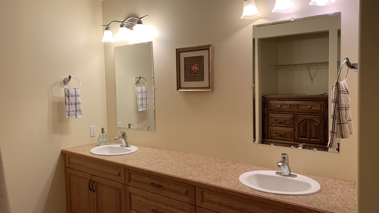 Photo of Bathroom in Elkwater