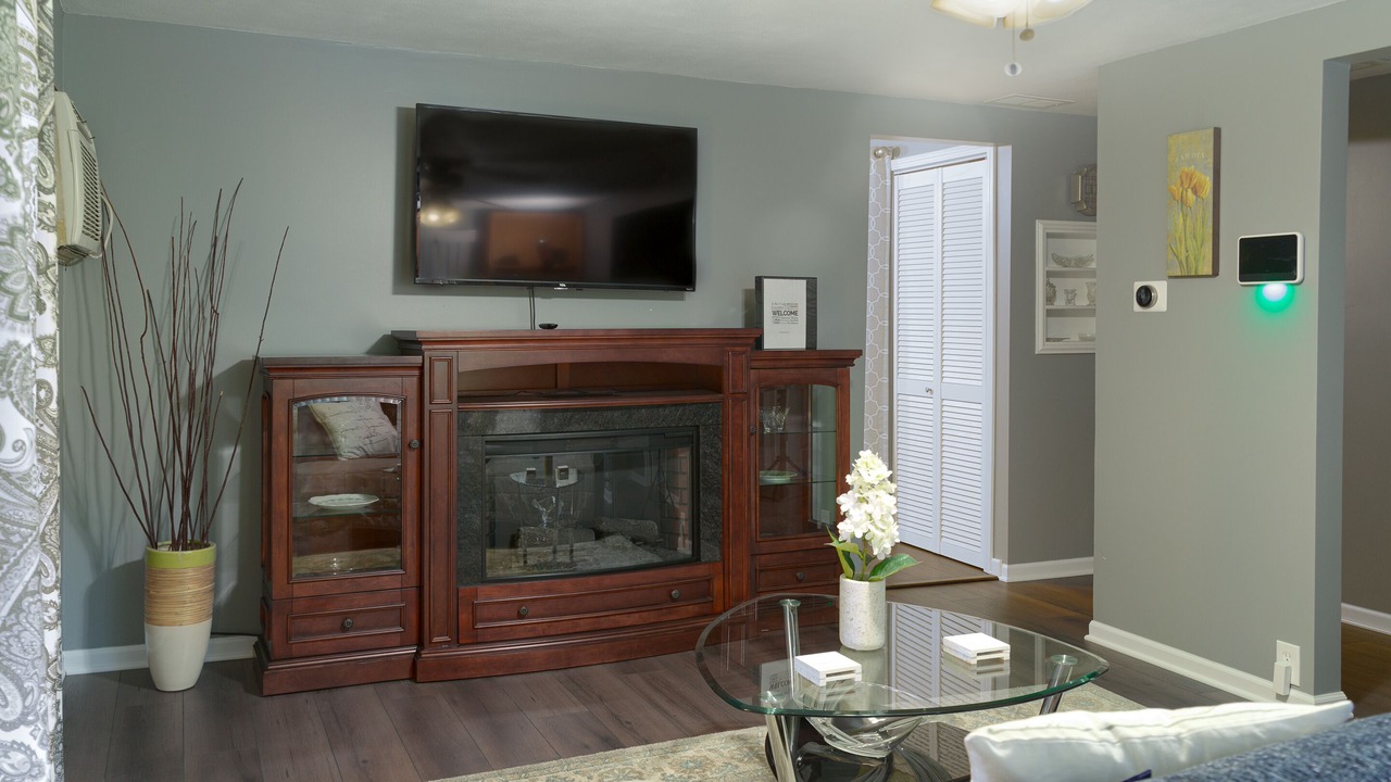 Photo of Livingroom in Will County