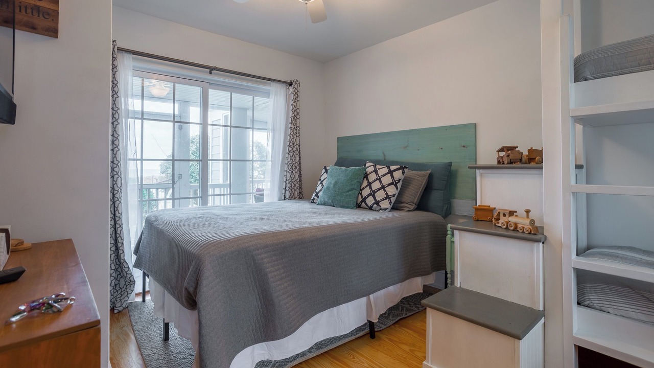 Photo of Others in The Pines