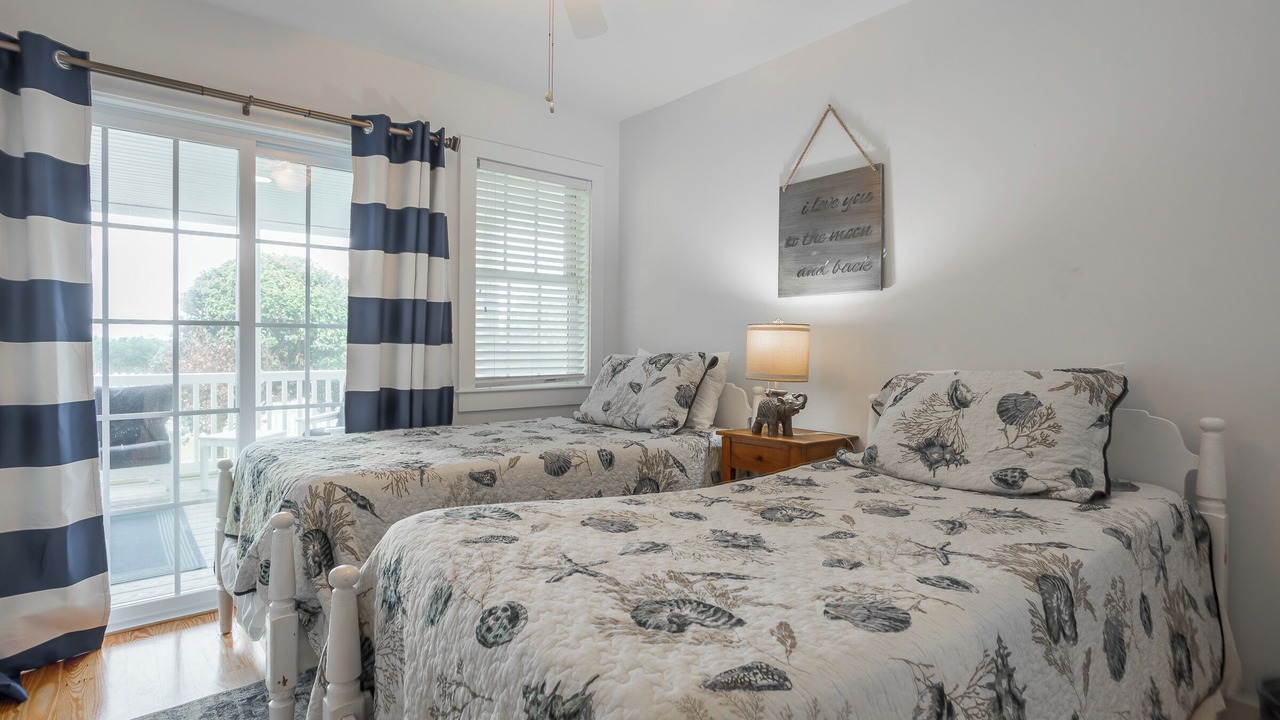 Photo of Others in The Pines